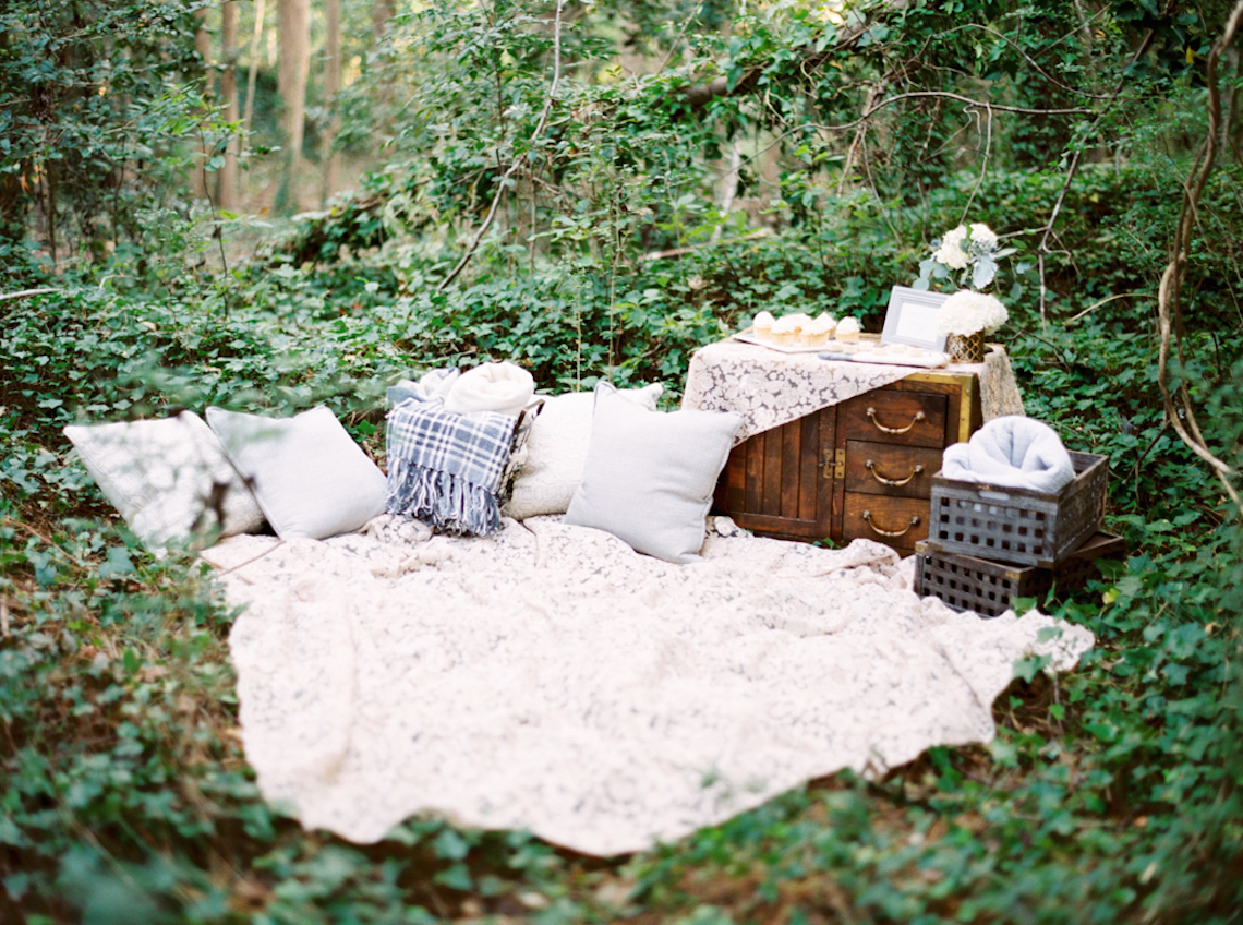 Woodland Wedding Inspiration by Molly Lichten Photography and Jamie Leigh Events 10