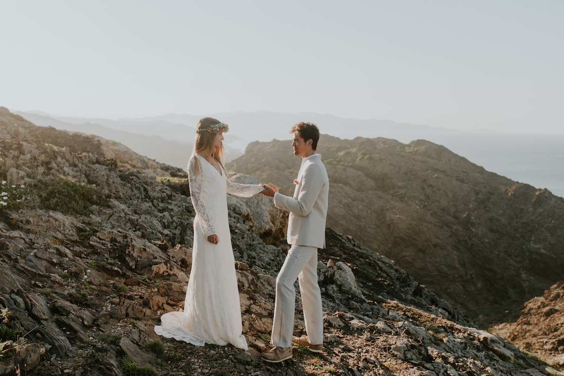 Free-Spirited & Panoramic Boho Wedding Inspiration | Sara Cuadrado and El Ramo Volador 6