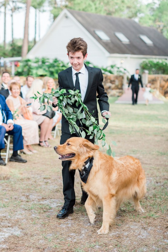 Gilded Florida Farm Wedding with an Adorable Golden Pup | Lauren Galloway Photography 24