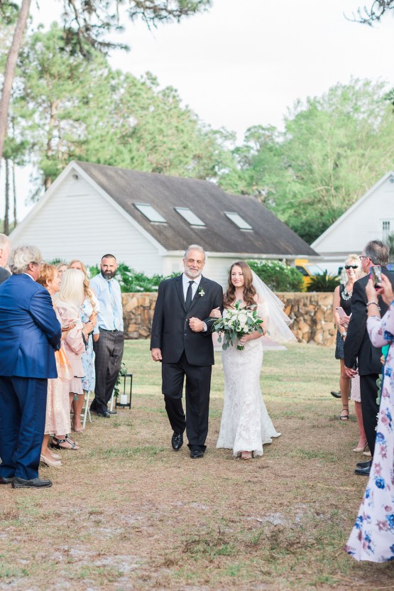 Gilded Florida Farm Wedding with an Adorable Golden Pup | Lauren Galloway Photography 25