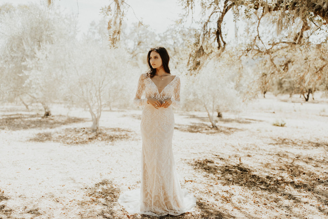 The Luxurious & Bohemian Ember Dusk Spring 2018 Collection from Tara Lauren | Anni Graham 54