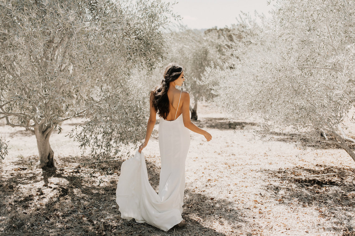 The Luxurious & Bohemian Ember Dusk Spring 2018 Collection from Tara Lauren | Anni Graham 58