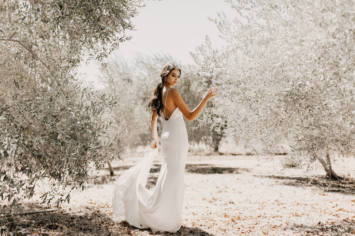 The Luxurious & Bohemian Ember Dusk Spring 2018 Collection from Tara Lauren | Anni Graham 59