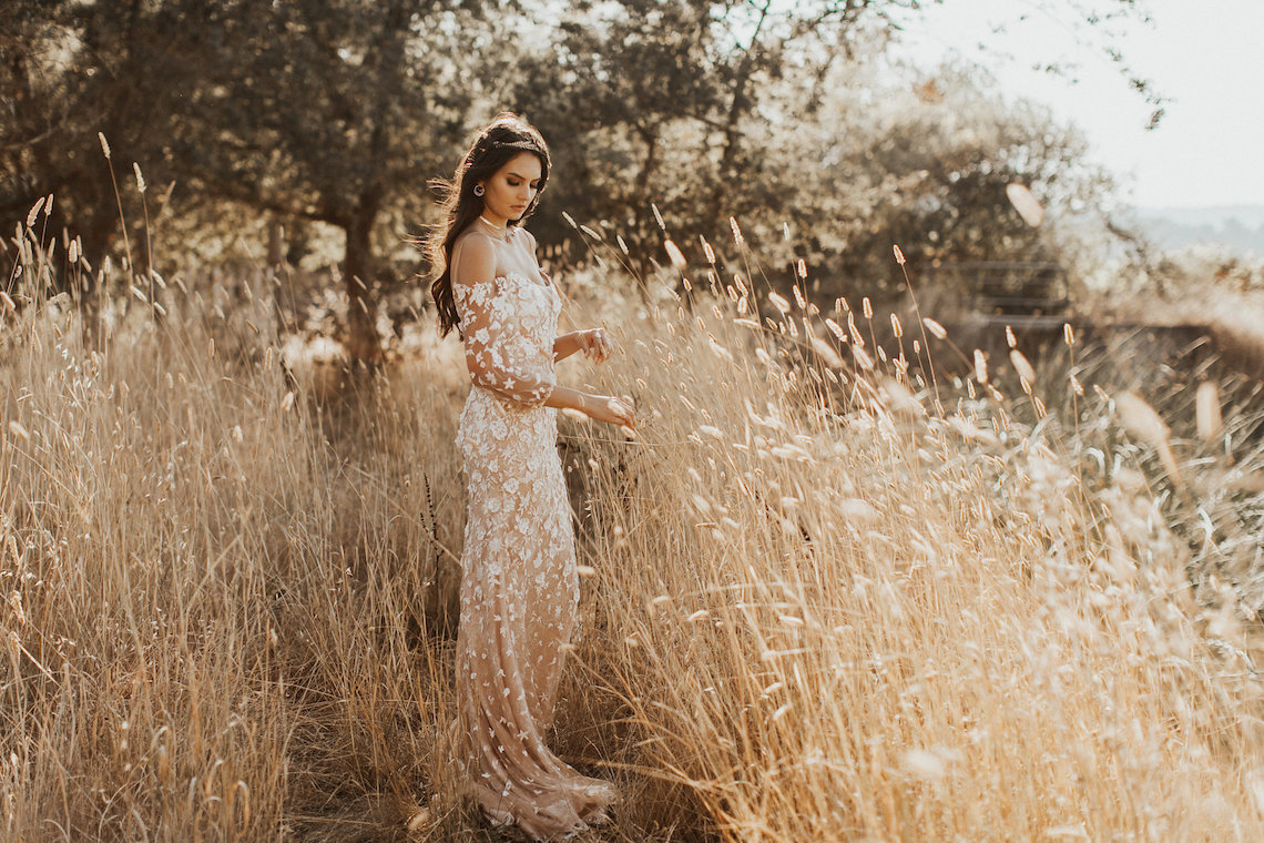 The Luxurious & Bohemian Ember Dusk Spring 2018 Collection from Tara Lauren | Anni Graham 65