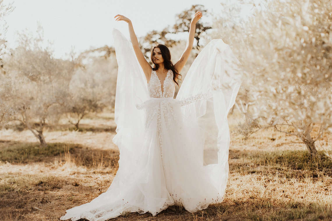The Luxurious & Bohemian Ember Dusk Spring 2018 Collection from Tara Lauren | Anni Graham 70