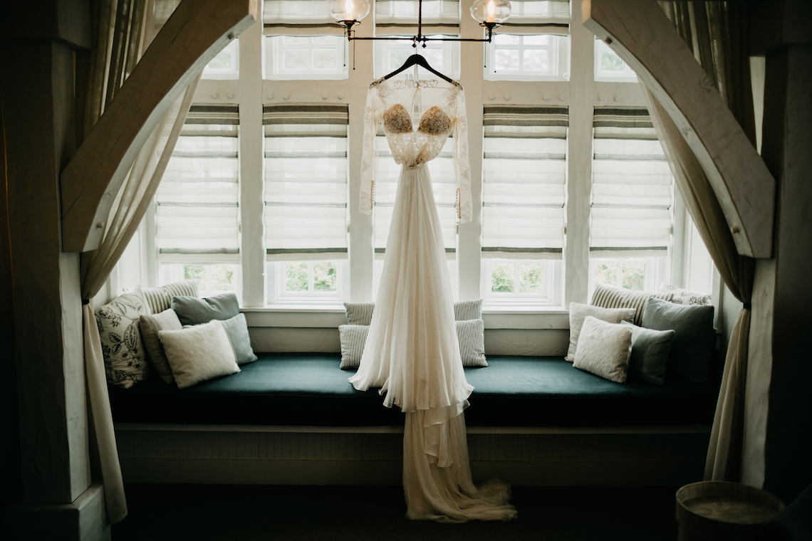 Boho Ozarks Wedding in an Magnificent Hilltop Chapel | Unveiled Radiance Photography 12