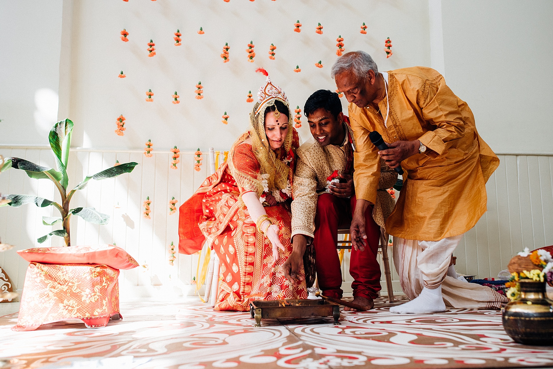 Colorful Anglo-Hindu Fusion Wedding With A Parade Of Indian Drummers | Parrot and Pineapple Photography 18