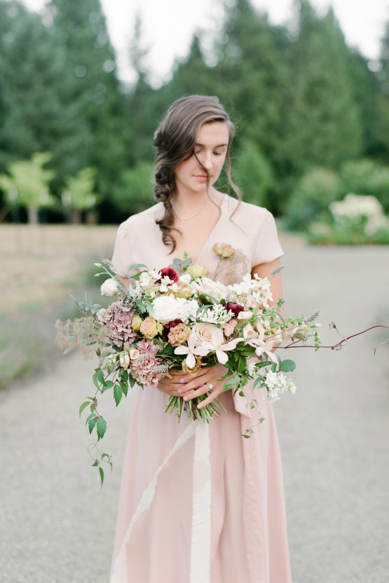 5 Tips For Creating A Budget-Friendly Wedding Bouquet | Jeanni Dunagan 23