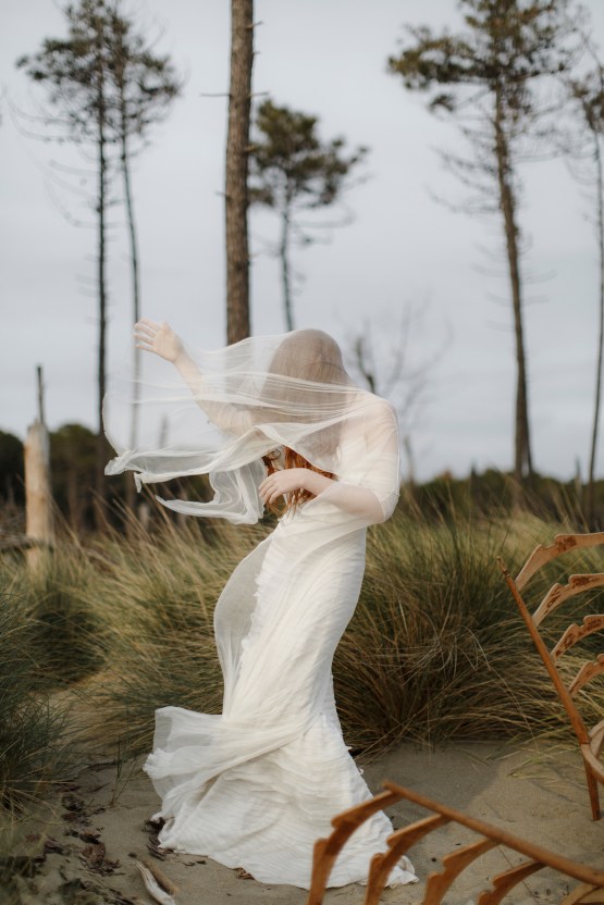 Driftwood & Seagrass, Seaside Boho Wedding Inspiration | Monica Leggio 11