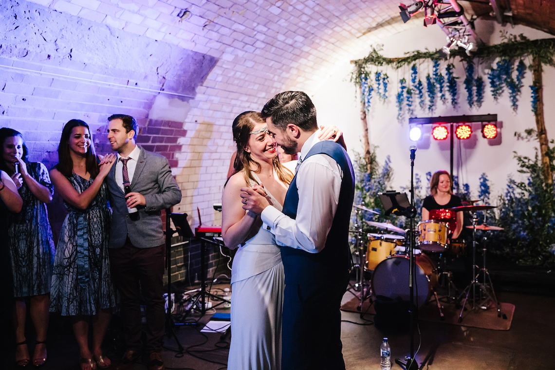 Underground Gallery Wedding In London With Cool, Flashy Signage | Studio 1208 Photography 12