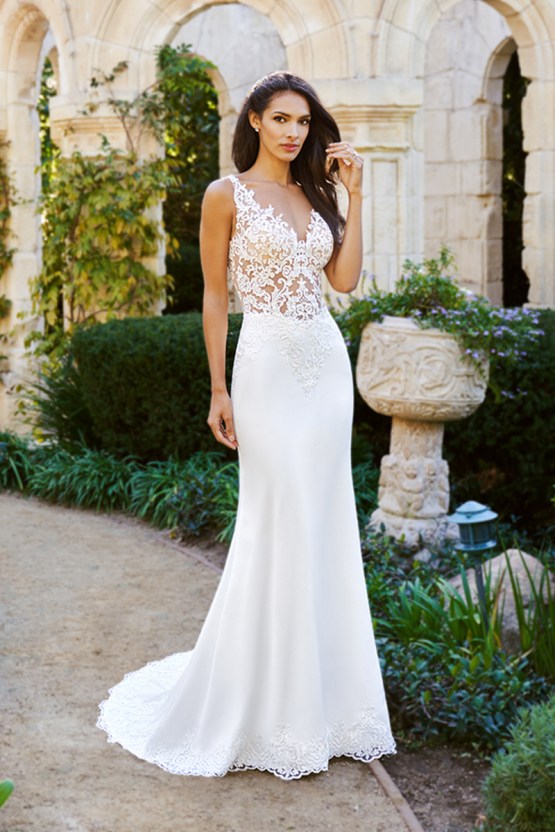 20 Tips For A Flawless Wedding Dress Shopping Experience | Moonlight Bridal Moonlight Collection 3