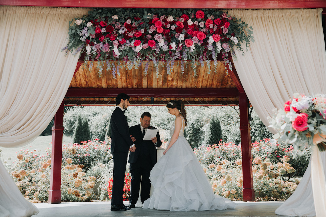 Classic Romance; A Heartfelt Wedding Filled With Red Roses | T & K Photography 11