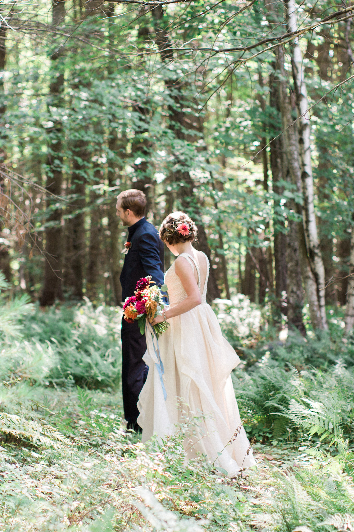 Colorful Vermont Lodge Wedding (With Sparkler Magic!) | Molly Lichten Photography 18