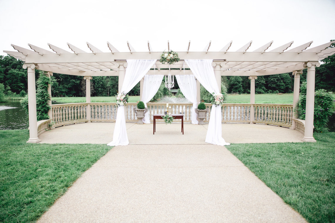 Relaxed Virginia Winery Wedding | Alison Leigh Photography 13