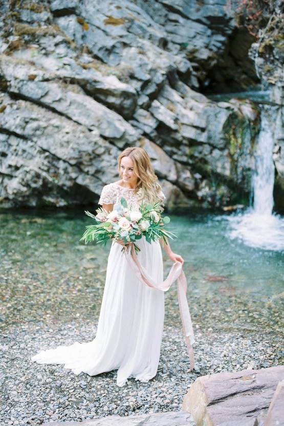 Waterfalls & Watercolors; Dreamy Blue Wedding Ideas | Minted Photography 7