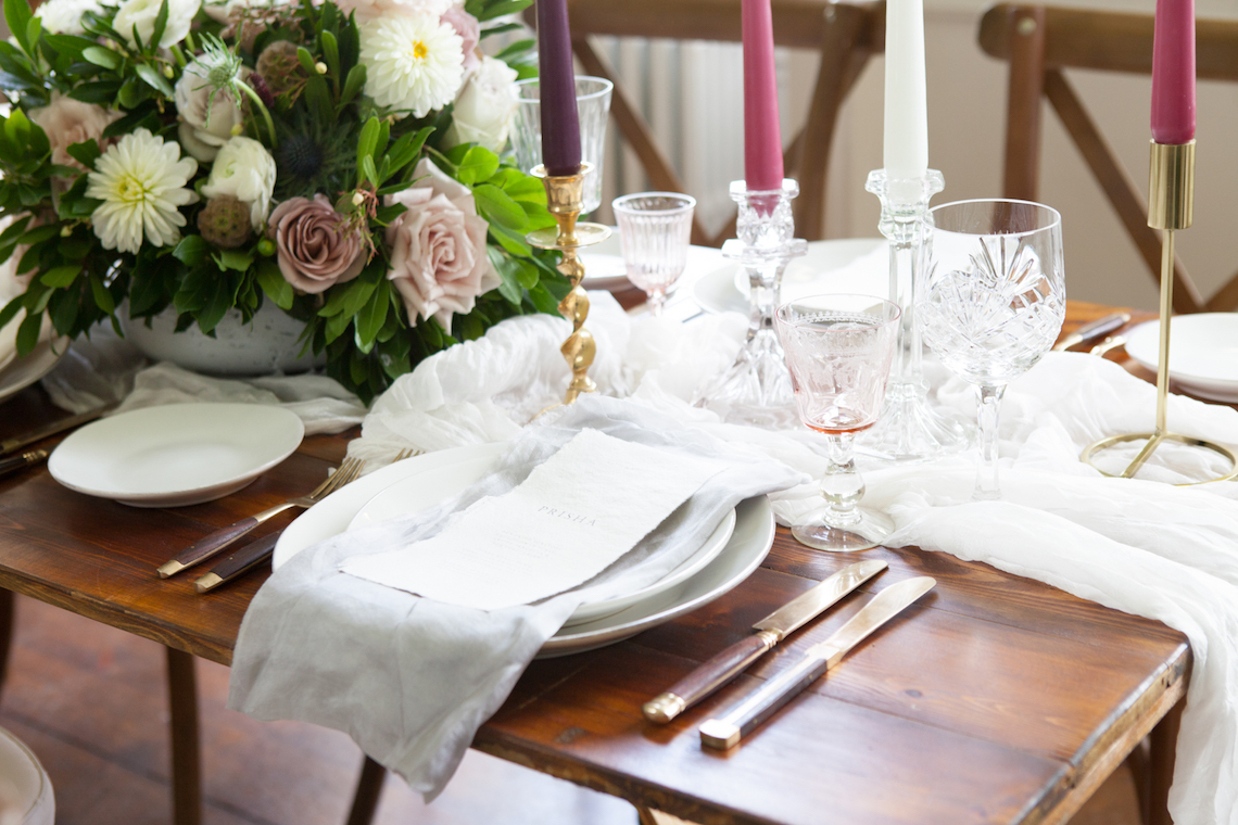 Swanky London Wedding Inspiration Filled With Pretty Dessert Ideas | Amanda Karen Photography 3