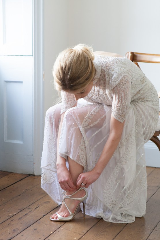 Swanky London Wedding Inspiration Filled With Pretty Dessert Ideas | Amanda Karen Photography 49