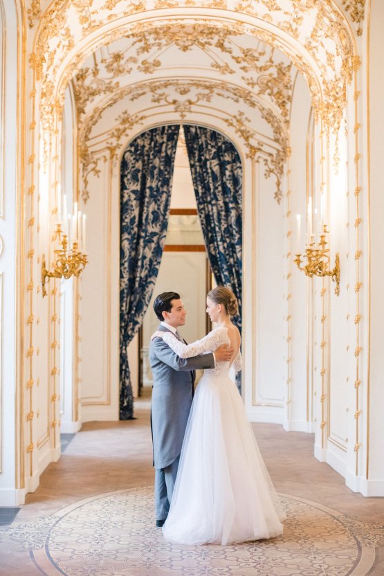 An Elegant Royal Vienna Destination Wedding | A Very Beloved Wedding | Sandra Aberg 32