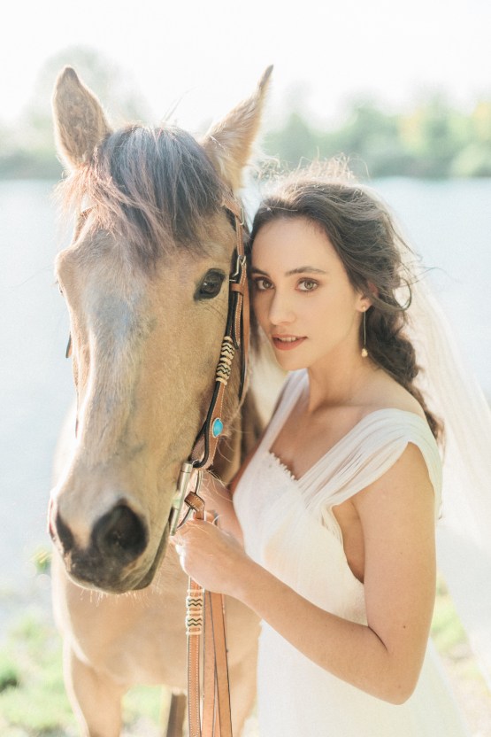 Beltane Goddess Bridal Inspiration With Lilacs And Horses – Gabriela Jarkovska 33