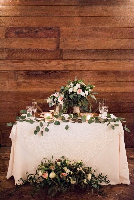 Rustic Barn Wedding Filled With Greenery | Deyla Huss Photography 19