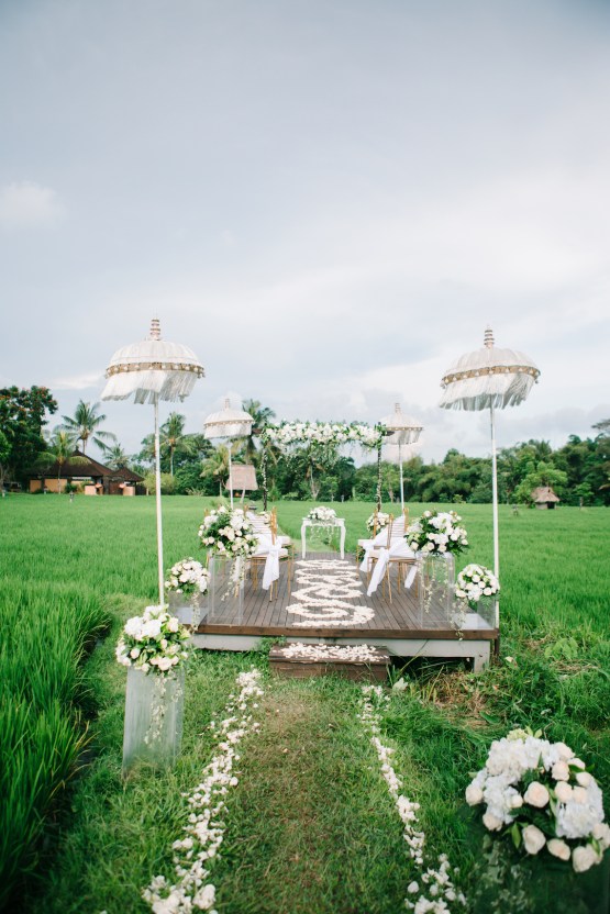 Zen Balinese Wedding Inspiration With A Dazzling Tiara | Nej Photo | Chere Weddings 40