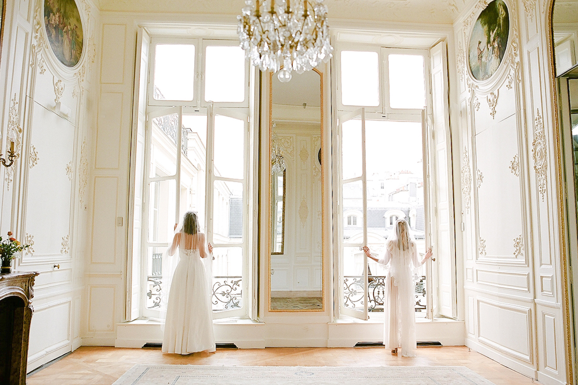 Elegant Blush Parisian Bridal Inspiration Featuring Luxurious Veils and Boudoir Ideas – Bonphotoge 69