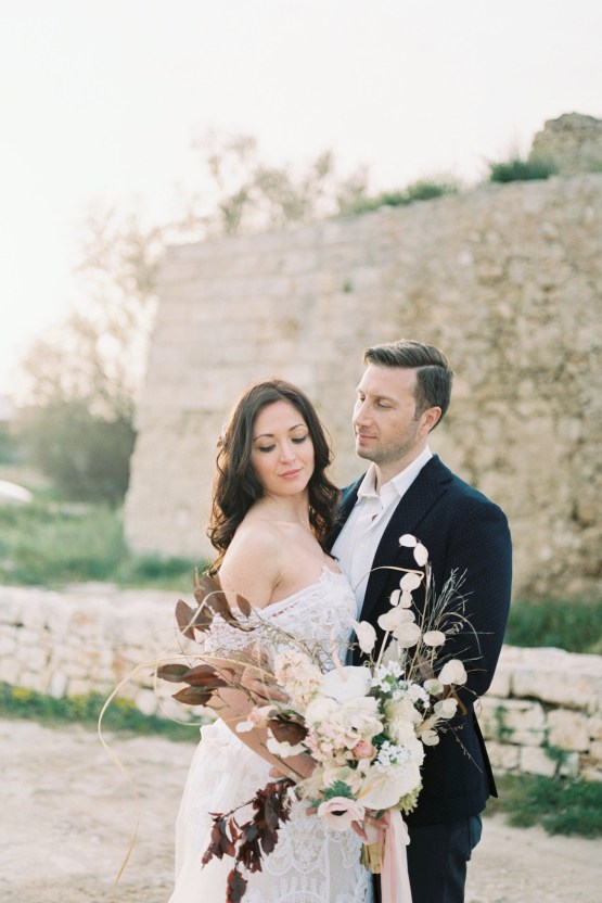Organic and Foraged Romantic Puglia Wedding Inspiration – Lace and Luce 16