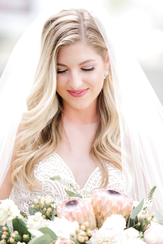 Glamorous Emerald Sapphire and Peach Countryside Wedding – Melanie Julian 26