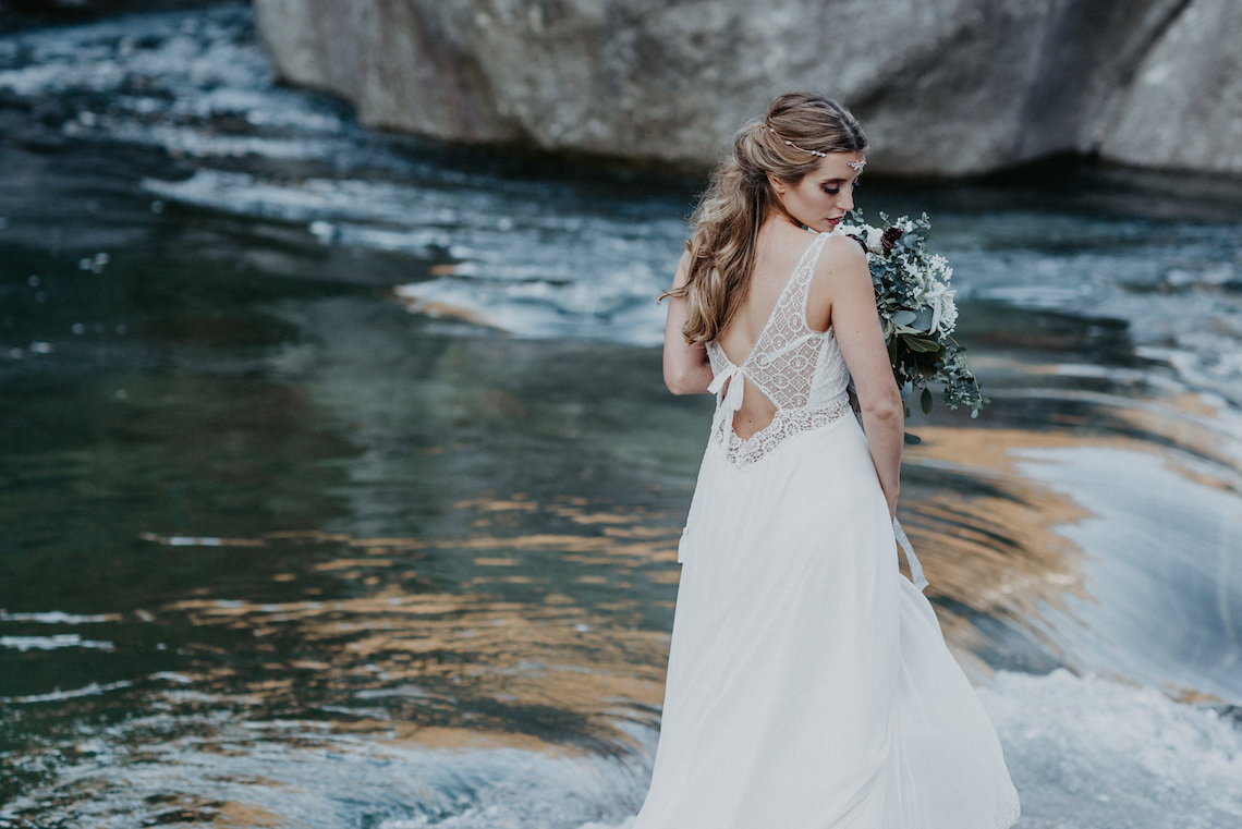 Misty Blue River Goddess Bridal Inspiration – Jaypeg Photography 3