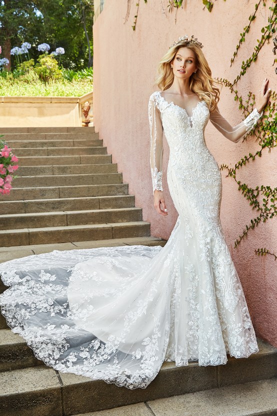 10 Stunning Wedding Dresses By Destination – Val Stefani Tamar Dress 1