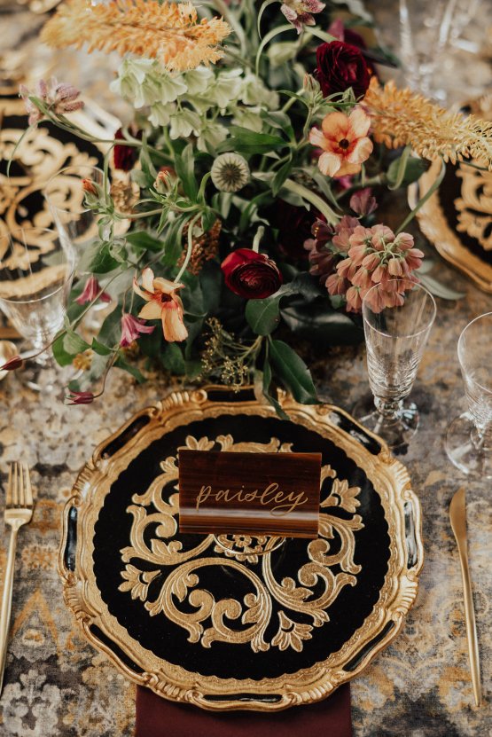 Luxe Mansion Wedding Inspiration Featuring Masculine Florals and Deep Tones – Alex Tenser – Swoon Soiree 18