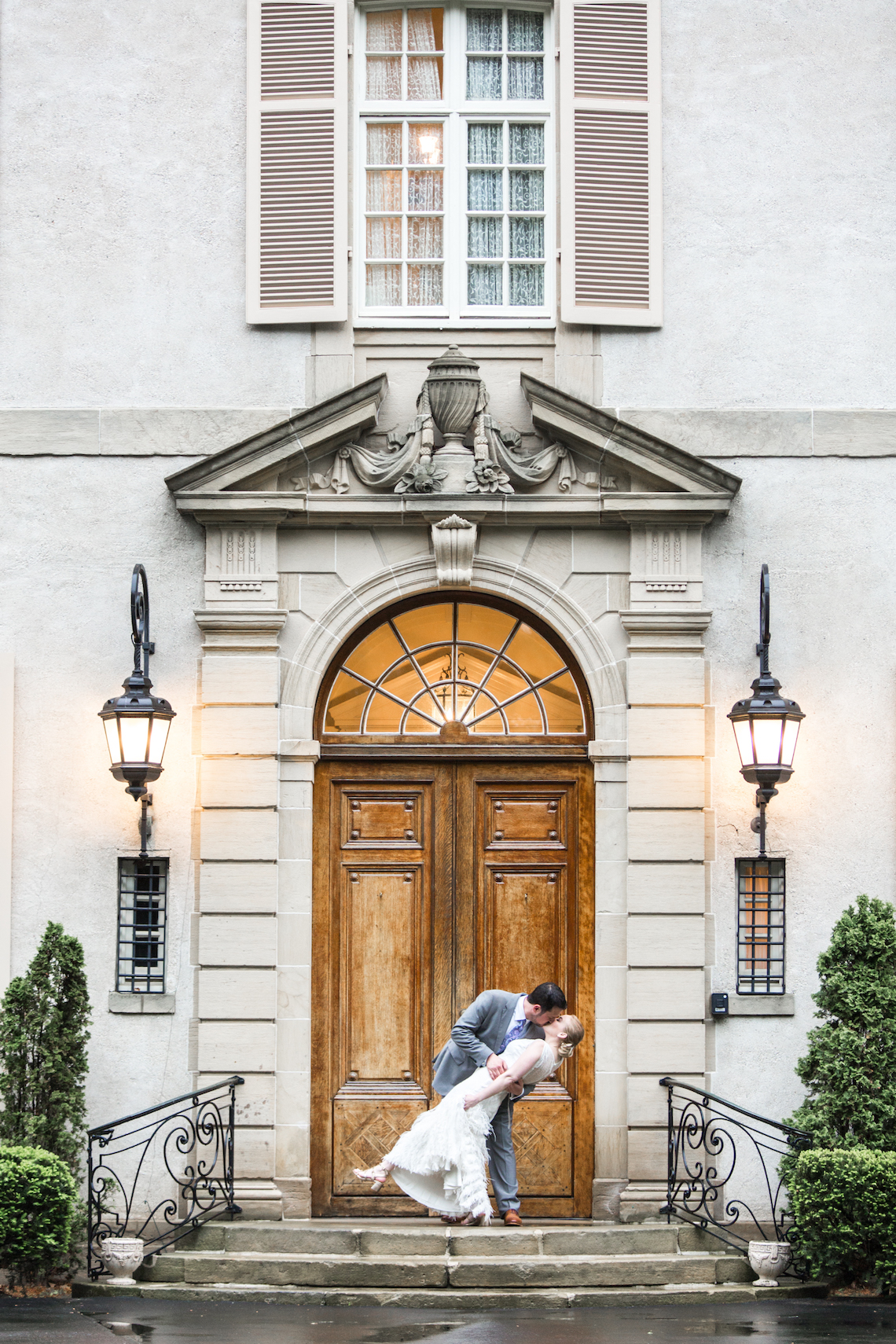 Upscale Art Deco Rhode Island Wedding With A Feathered Dress – Lynne Reznick Photography 17