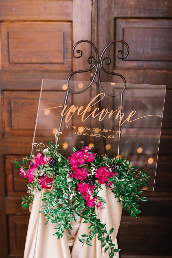 Whimsical Crimson and Green Holiday Wedding Inspiration – Stacy Able Photography 26