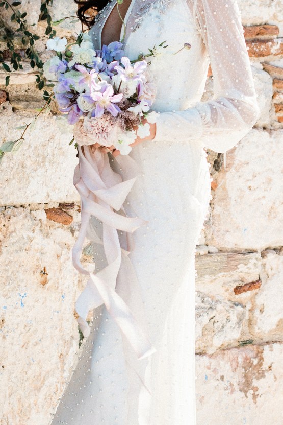 Luxurious Wedding Inspiration From An Ancient Greek Chapel – Nina Wernicke 22
