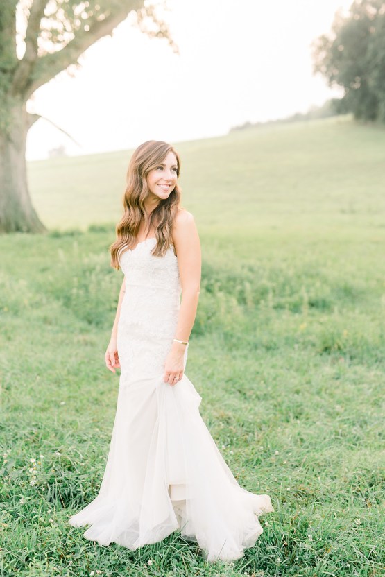 Eclectic Detail-filled Ohio Farm Wedding with a Donut Wall and Espresso Cart – Mandy Ford Photography 32