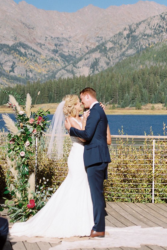 Colorful Colorado Wedding with Stunning Mountain Views – Callie Hobbs – Banks and Leaf 22