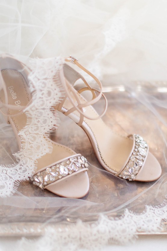 Draped Elegance – Luxurious Indoor Wedding Inspiratoin – Danielle Harris Photography 18