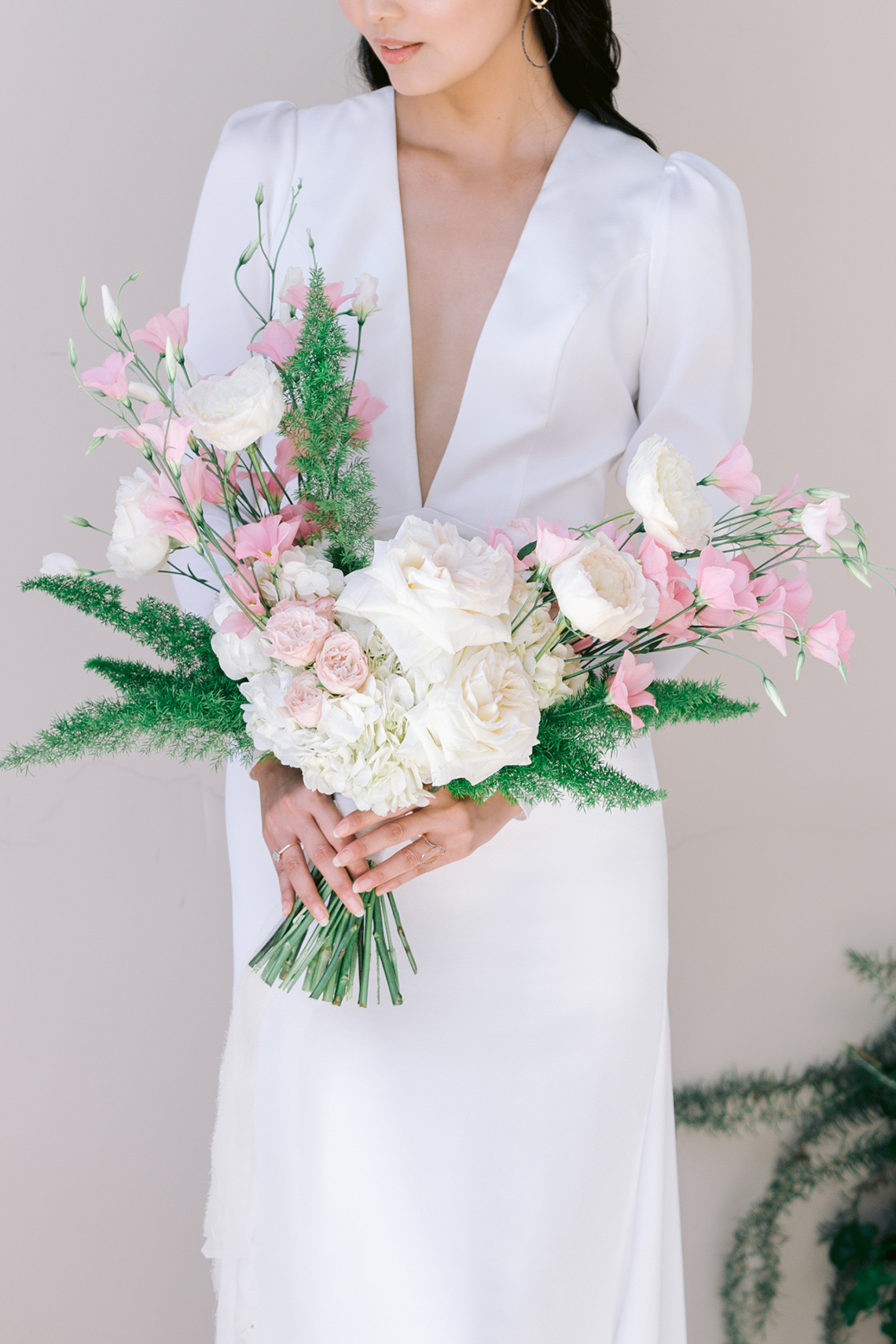 Modern Fashion-Forward Black White and Pink Greek Wedding Inspiration – Panos Demiropoulos 18