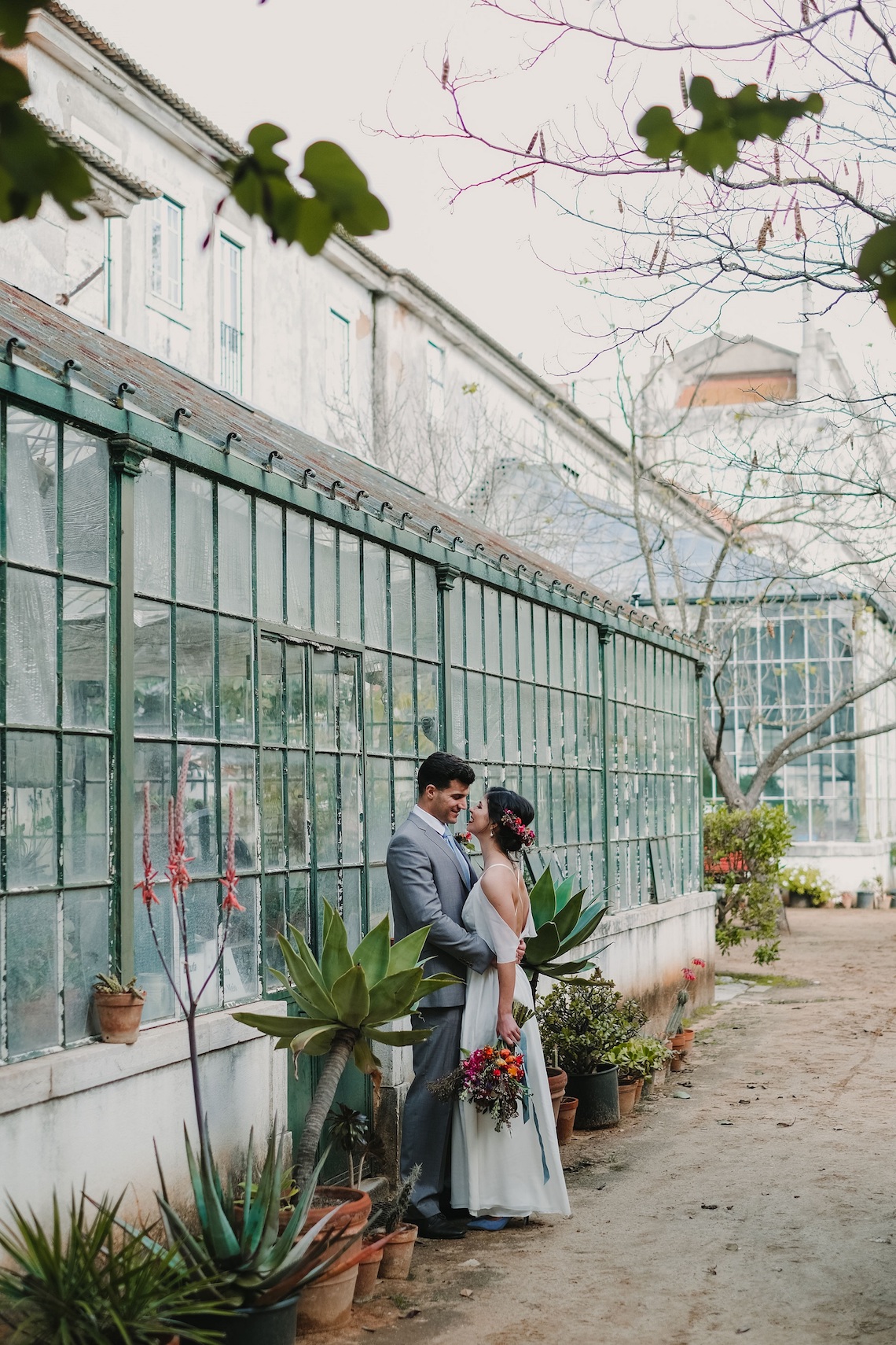 Berry and Citrus Colorful Botanical Garden Wedding Inspiration – Luisa Starling – Nulyweds 26