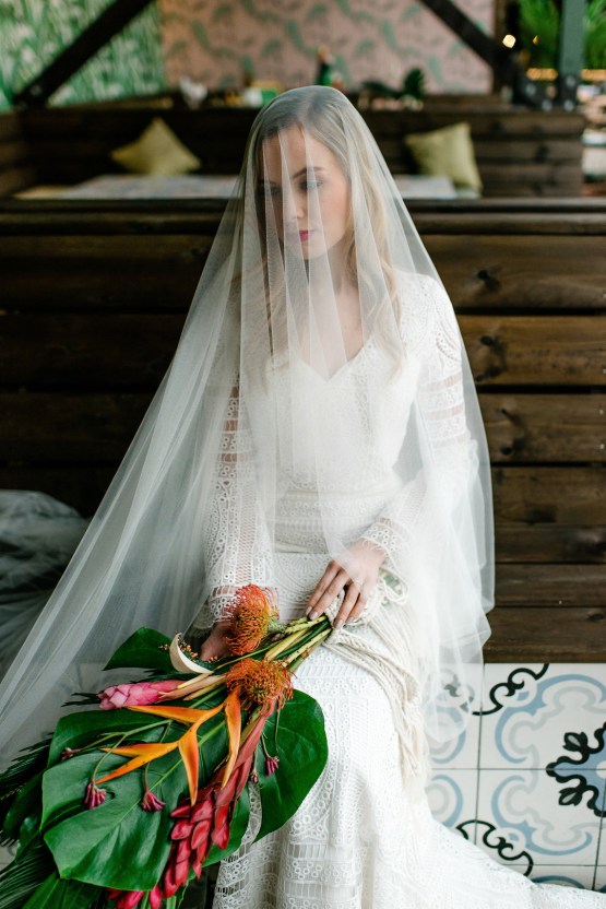 Bold Tropical Wedding Inspiration – Katerina Antos-Lewis Photography 38