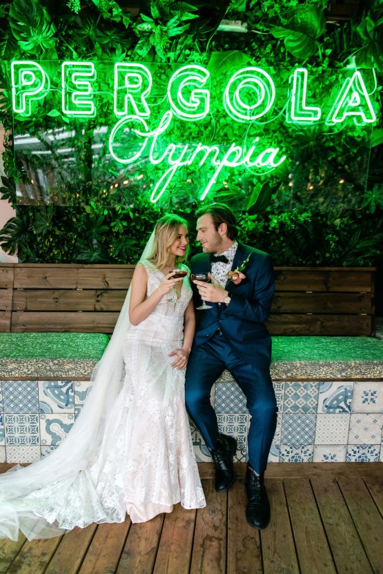 Bold Tropical Wedding Inspiration – Katerina Antos-Lewis Photography 46