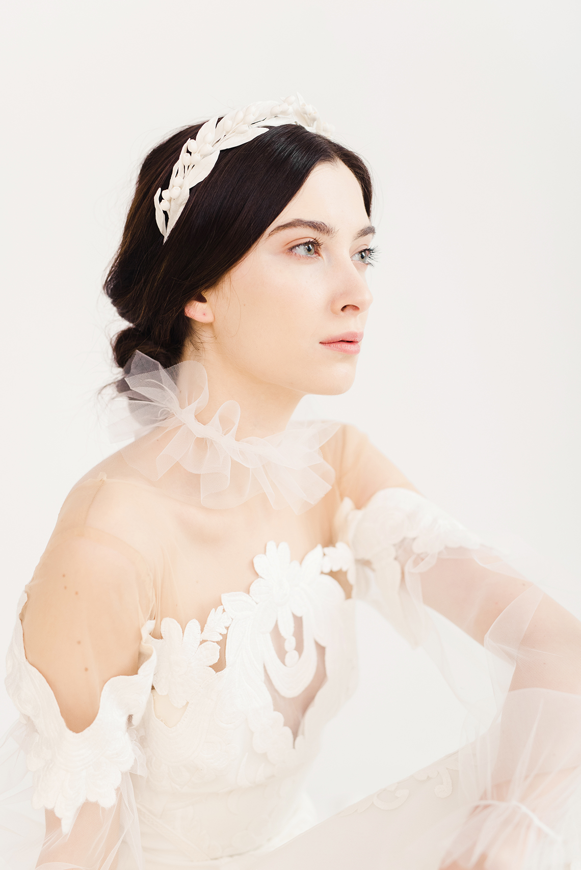 Luxurious and Fashion-Forward All White Wedding Inspiration – Emma Pilkington Photography 26