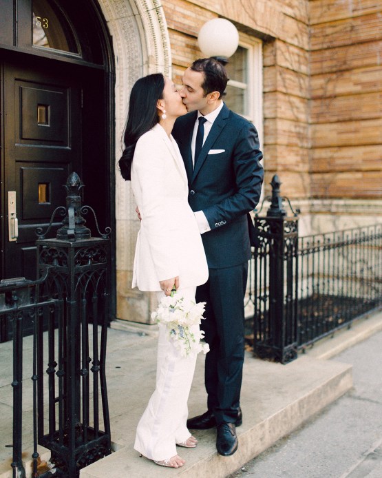 Sophisticated New York City Hall Wedding With The Chicest Bridal Suit,Cheapest Cities In Usa