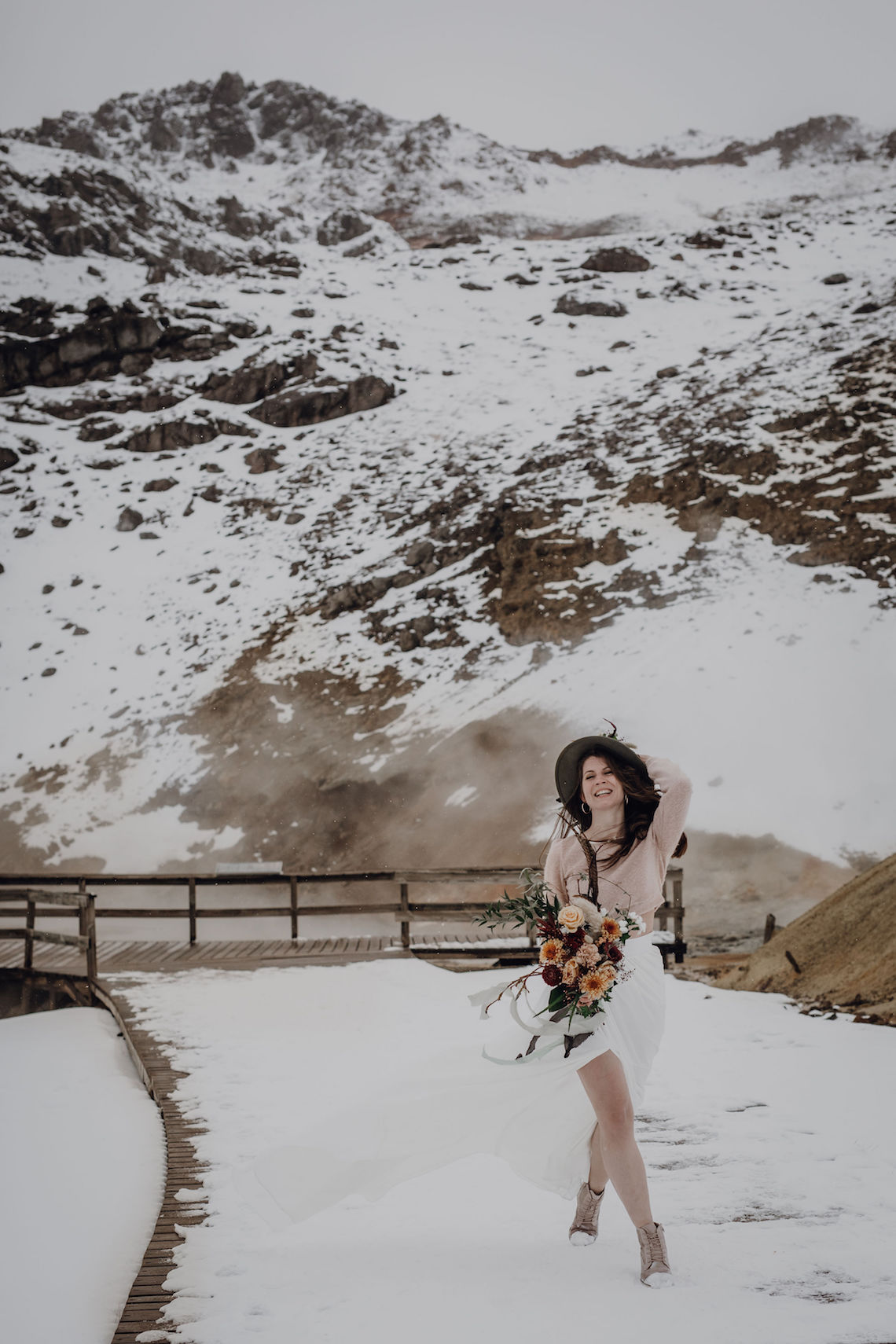 Wild Winter Wedding Inspiration from Iceland – Snowy Scenery and a Bridal Sweater – Melanie Munoz Photography 36
