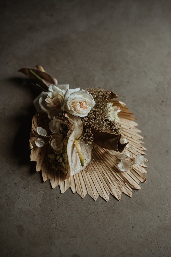 Candlelit Wedding Inspiration With Pretty Fairy Lights – Lauren Pretorius Photography 8
