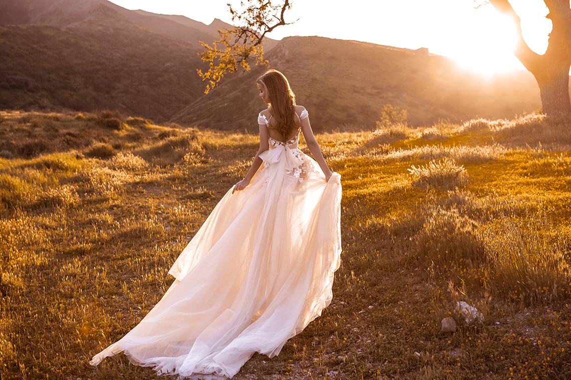 Showstopping Dazzling WONA Bridal Wedding Dresses – Catching The Wind – Zanizibar