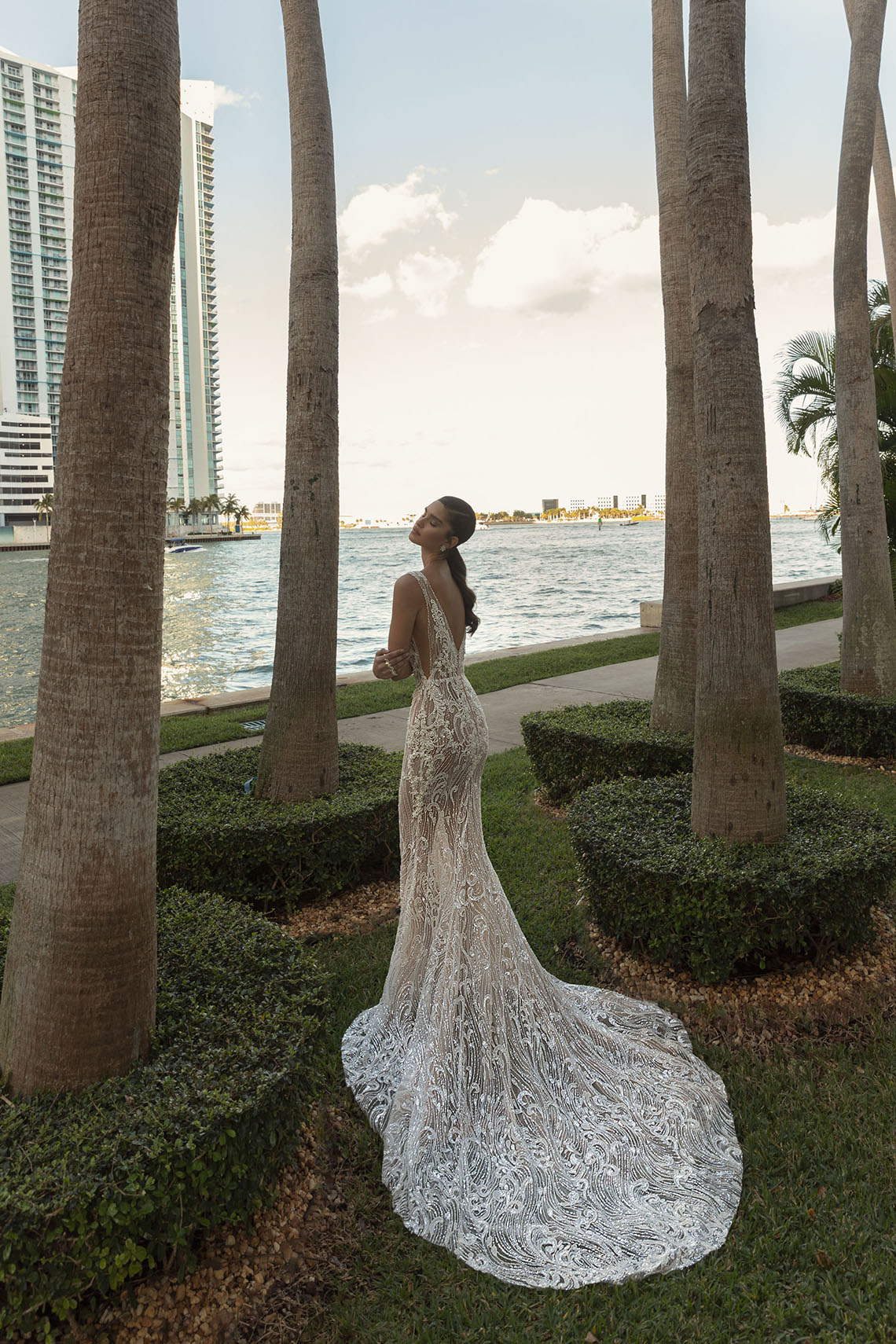 Showstopping Dazzling WONA Bridal Wedding Dresses – Miami – Avrora 2