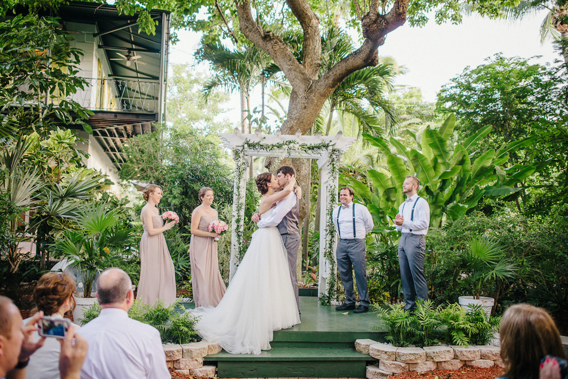 intimate wedding at Hemingway House in Key West / photo by sunglowphotography.com