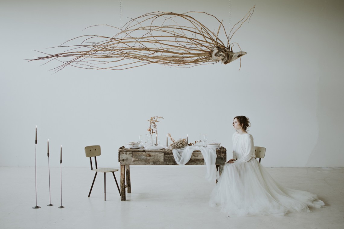 White and Taupe Minimalistic Wedding Inspiration – Vanessa Illi 4
