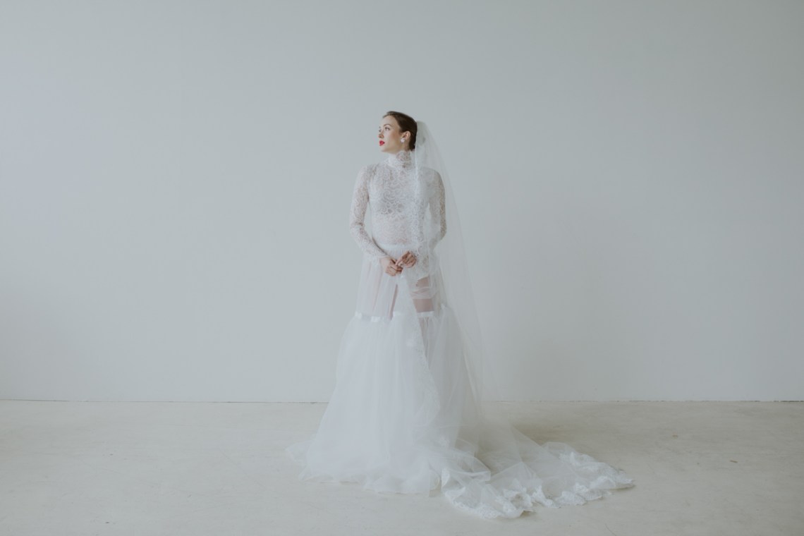 White and Taupe Minimalistic Wedding Inspiration – Vanessa Illi 5